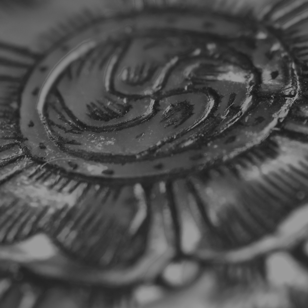 Powder horn closeup